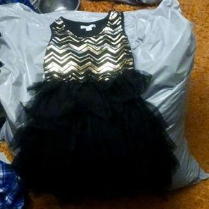 Kids dress size 8